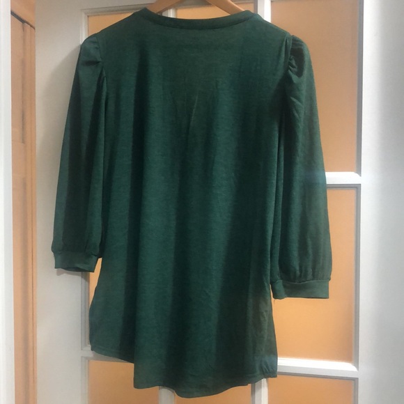 Puff sleeved surplice top - Picture 5 of 6